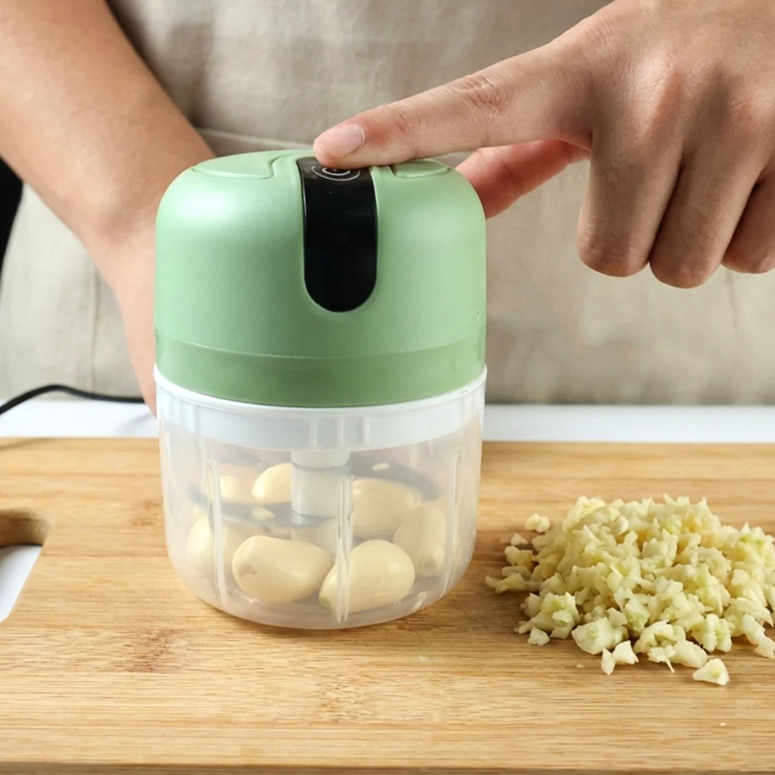 Mini Electric Food Processor – USB Rechargeable & Compact 250 ML